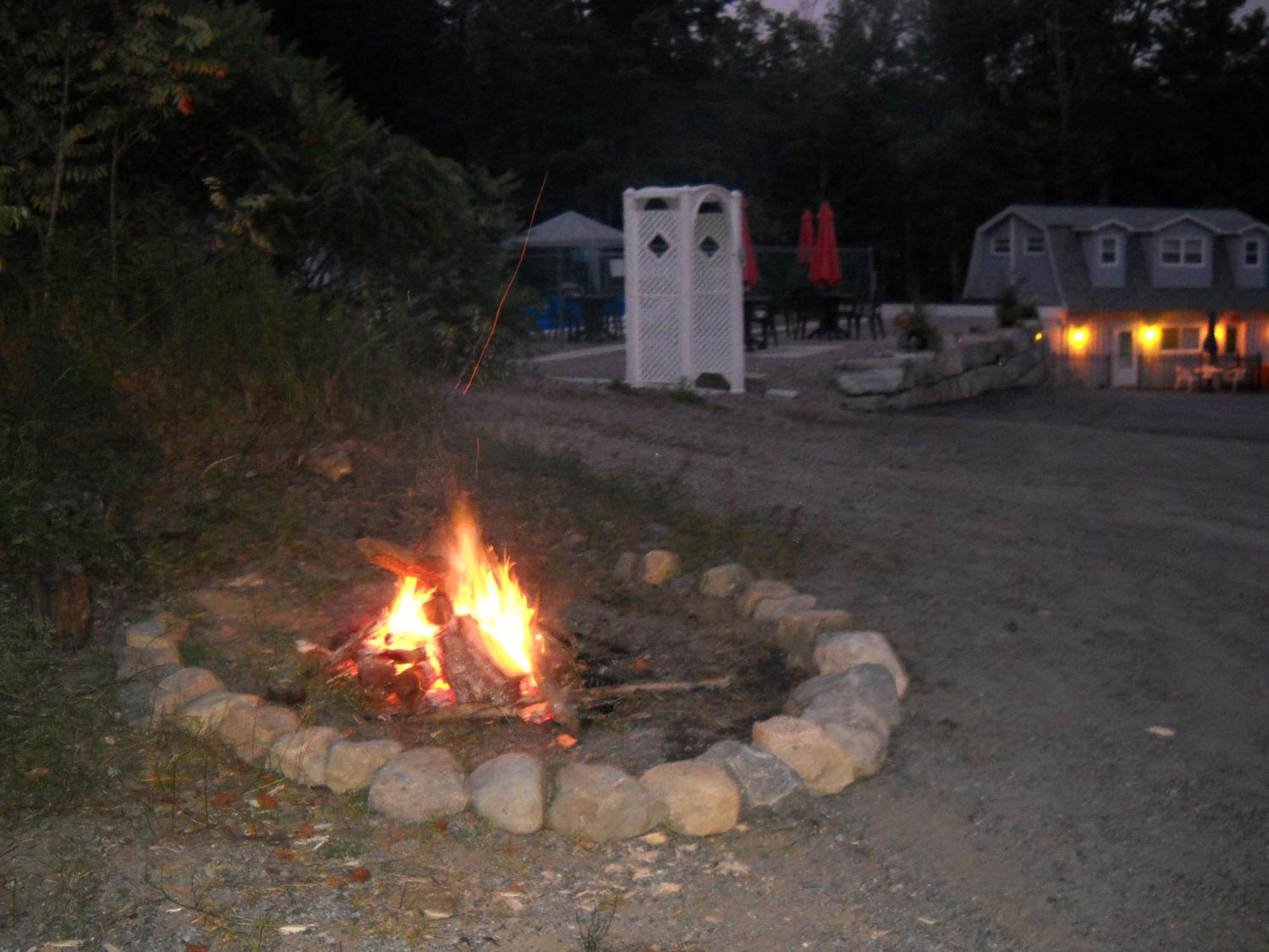 Lakeview Motel Haliburton Exteriör bild